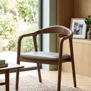 poltroncina design legno massello sedile imbottito colore tortora modello nordico